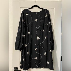 Black Long sleeve dress. Size XXL.